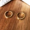 Boucles d'Oreilles Golden Small Circle – Image 2